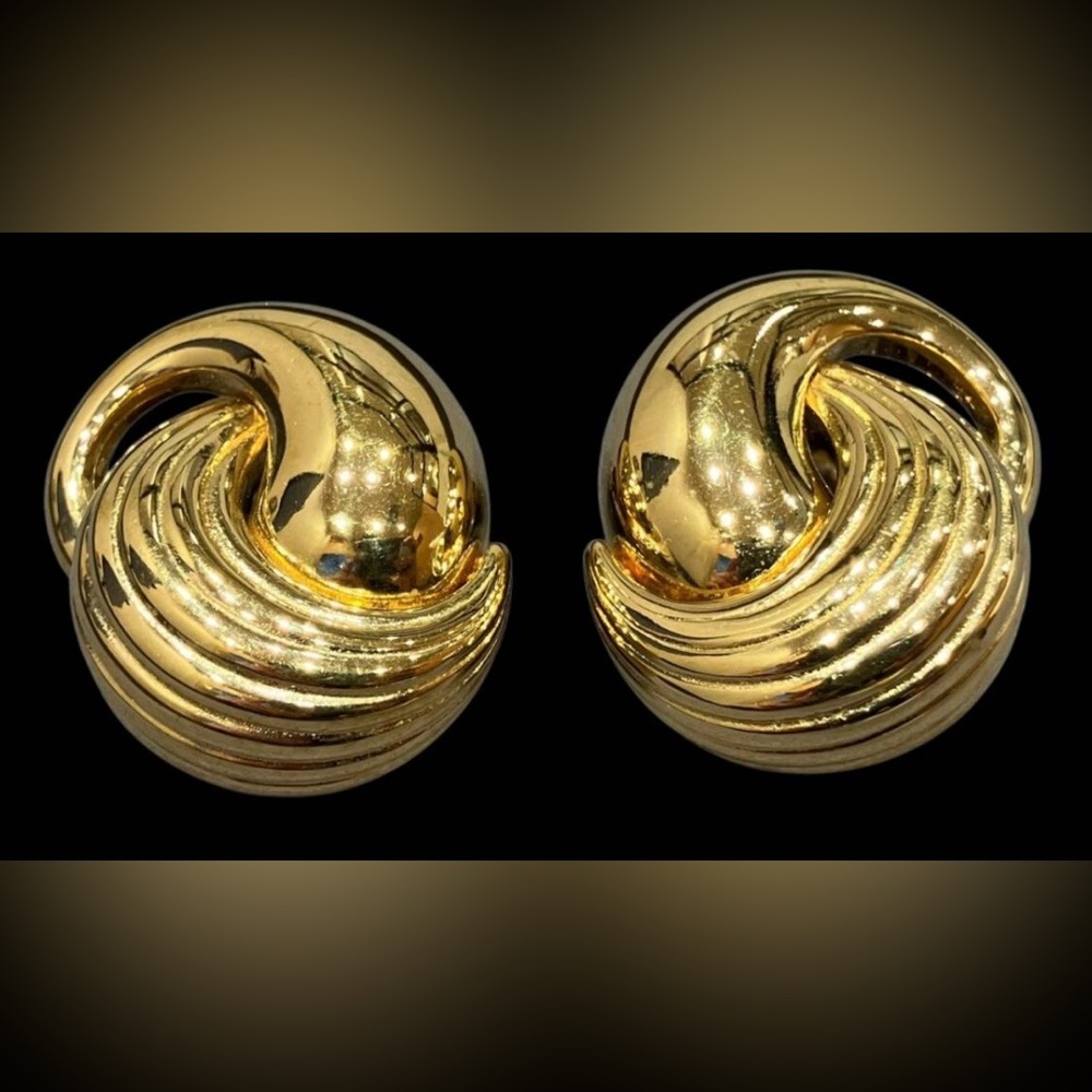 Christian Dior Vintage Gold Knot Twist Clip Earrings, Authentic